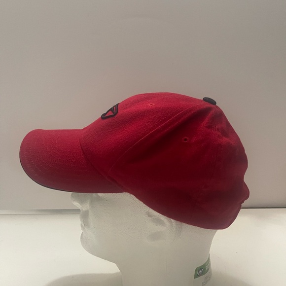 Vintage Y2K Reebok Red Strap Back Hat in Excellent Condition - Picture 4 of 4